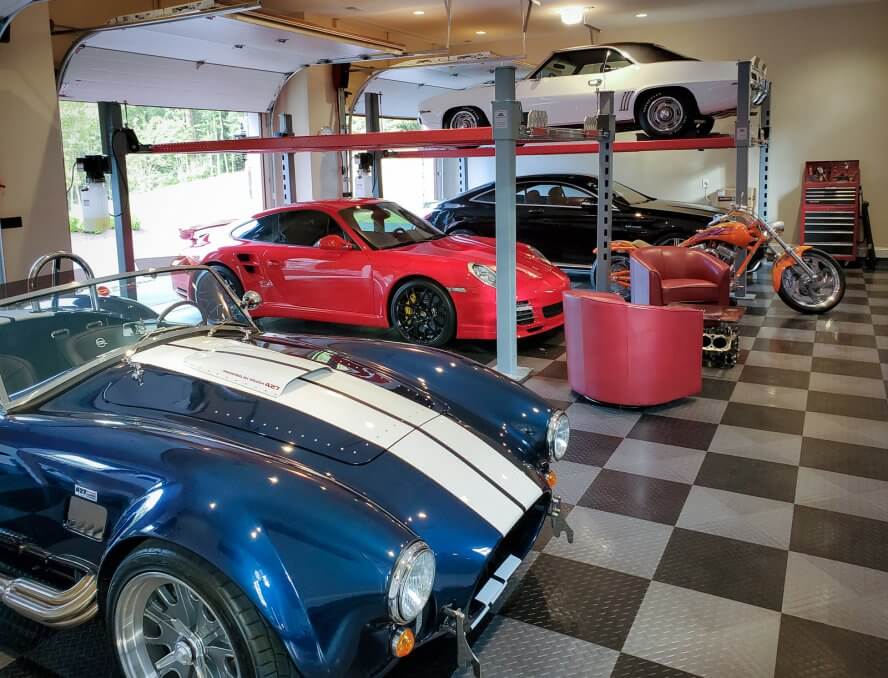 Dave Snell - Multi-use garage and hang-out area with car collection