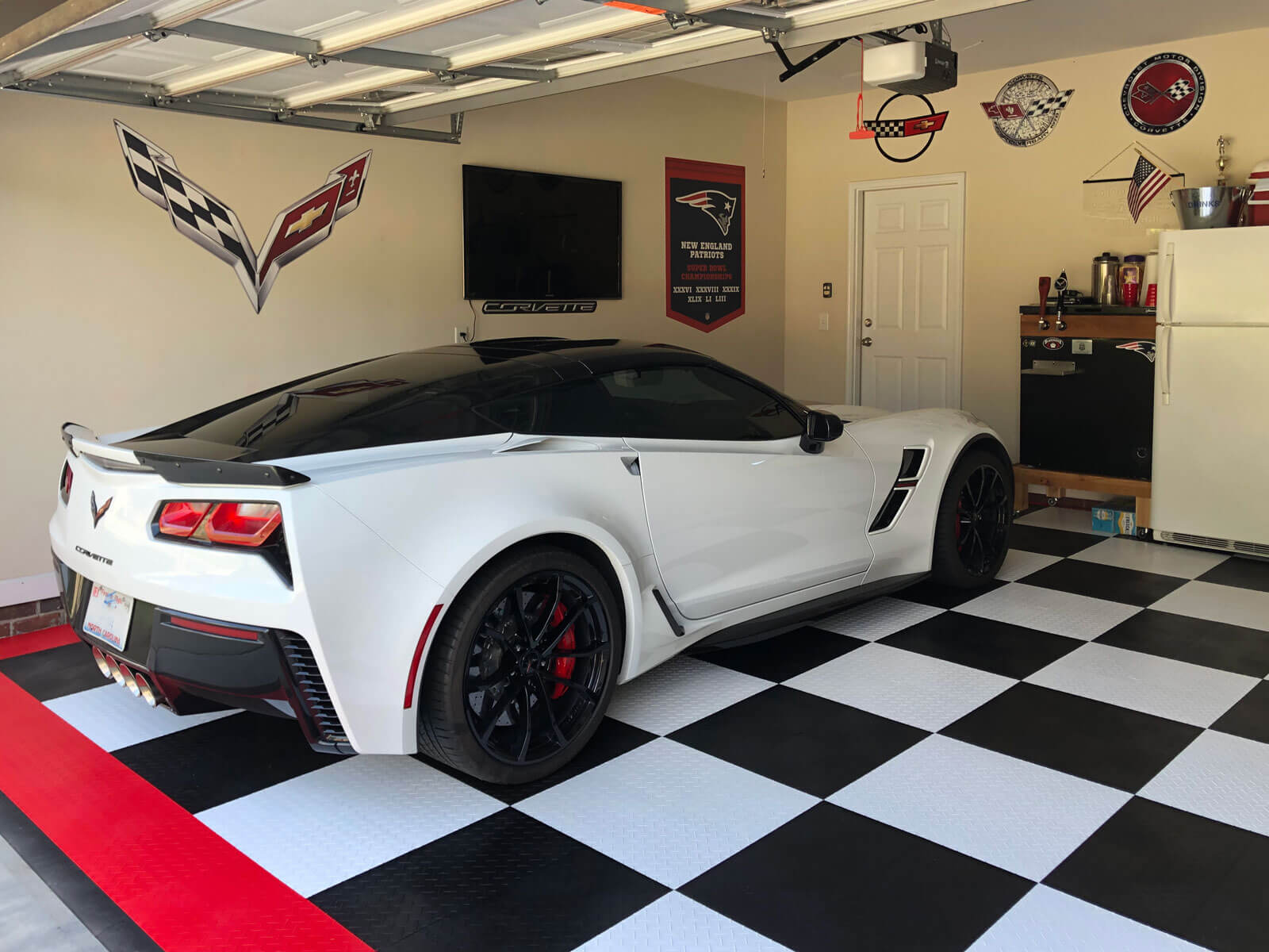 Eric's RaceDeck Diamond Corvette Garage