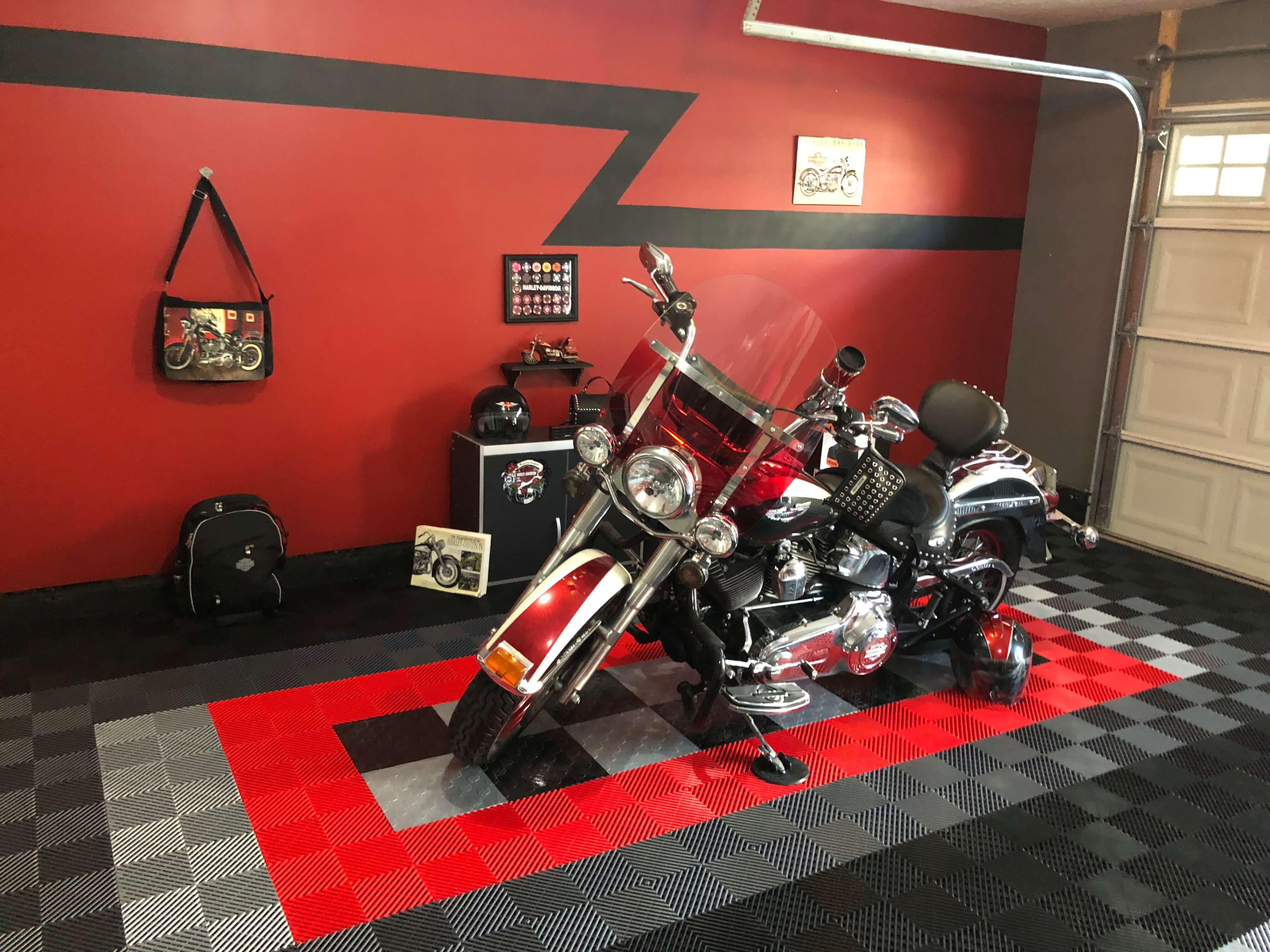 Teresa's Harley showcase garage