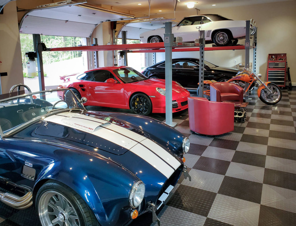 Dave Snell - Multi-use garage and hang-out area with car collection