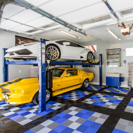 Custom multi-color Free-Flow garage with 2-car lift