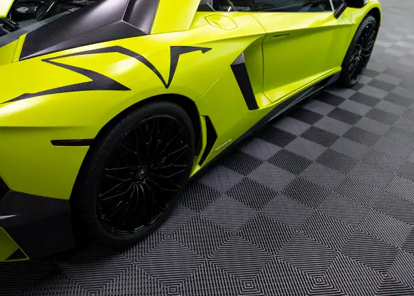 Lambo parked on RaceDeck Free-Flow XLC
